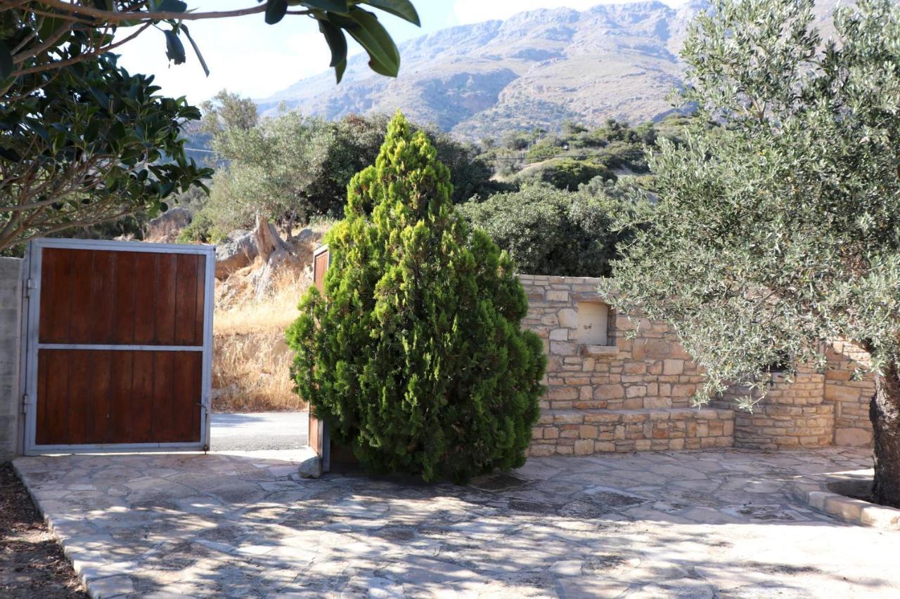 Amathianis Villa Триопетра Екстериор снимка